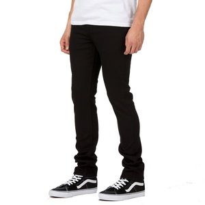 black jeans with vans